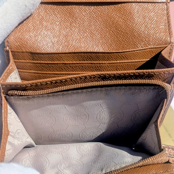 MICHAEL Michael Kors Jet Set Wallet Dark Brown & Beige - Picture 7 of 9